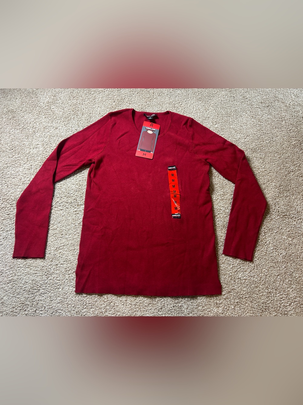Kirkland Signature Women’s Red Long Sleeve Sweater Size Medium Crew Neck NWT